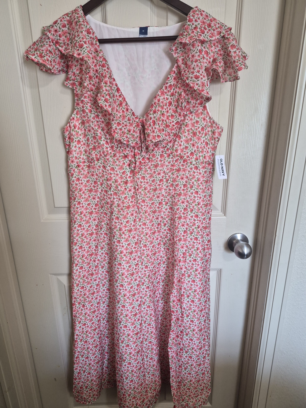 Size M Old Navy Pink and Cream Floral Ruffle Sundress